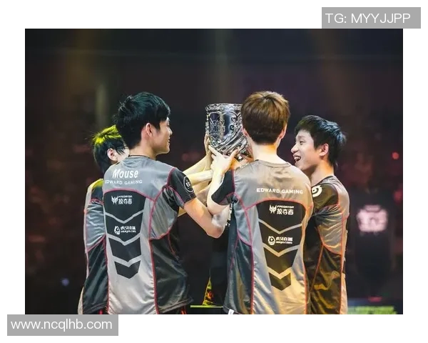 EDG耐力争议引发热议王者荣耀职业赛场的竞技精神与公平性探讨 EDG耐力争议引发热议王者荣耀职业赛场的竞技精神与公平性探讨