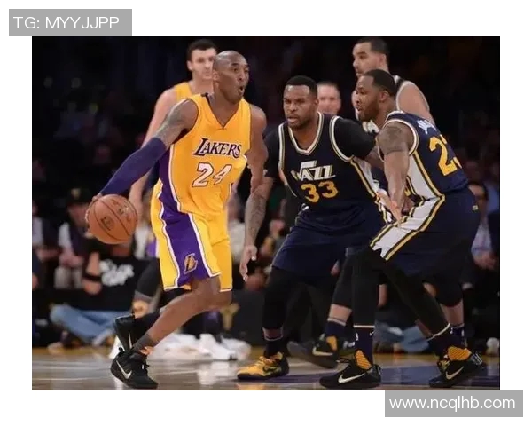 退役3年后，科比归队担任雷霆助教，传授经验技巧